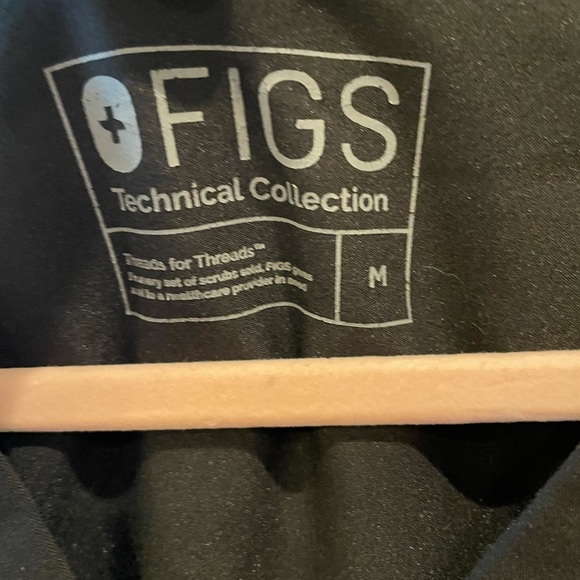 Figs Casma Three-Pocket Scrub Top - Picture 5 of 9